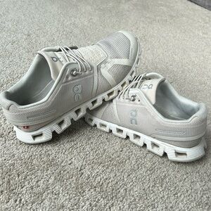 Pearl Cloud 5 sneakers